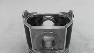 V2003 1G77-02111 Piston