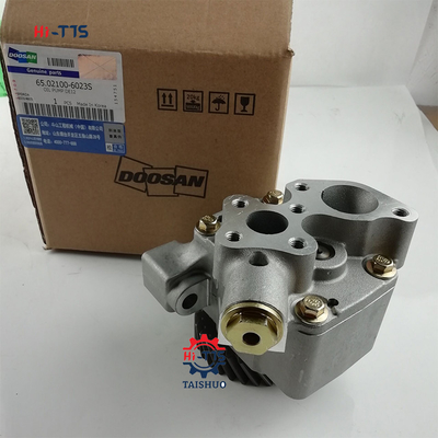 Pompa minyak excavator DE12TIS DE12 65.02100-60235 65.05100-6063 400915-00020B