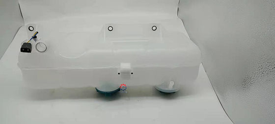 Harga bagus Tangki Suku Cadang Mesin 1674916 Untuk Sistem Pendingin Truk Untuk VOE1674916 on line